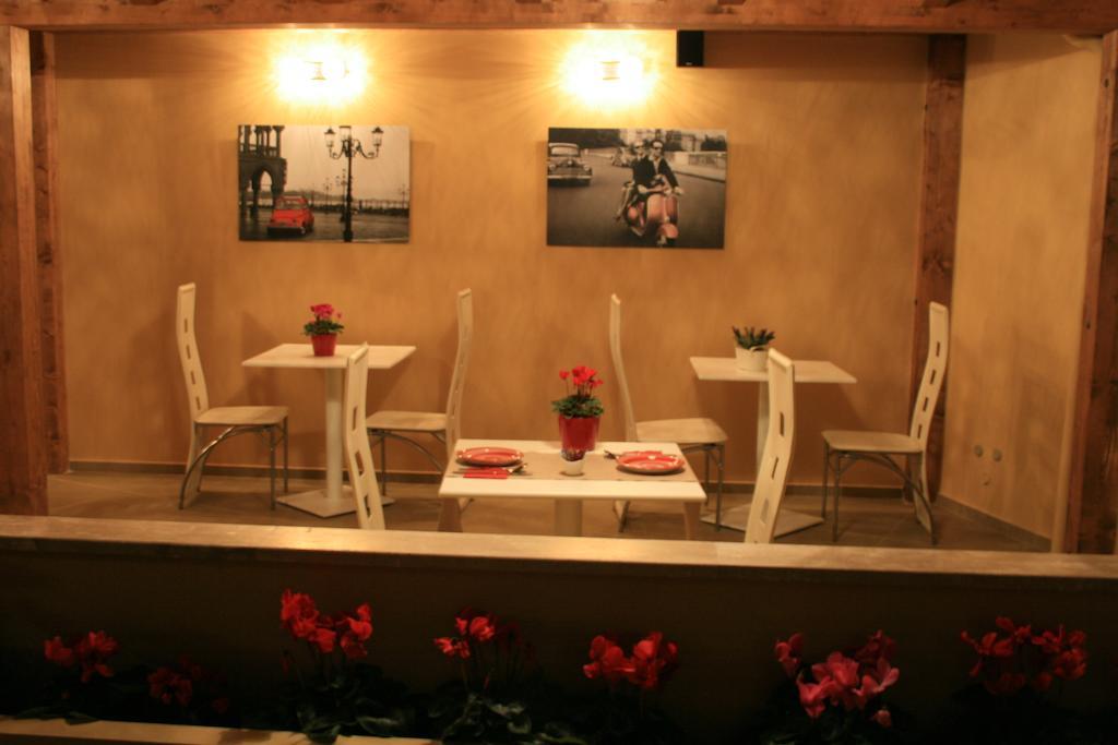 Tango Hotel Rome Exterior photo