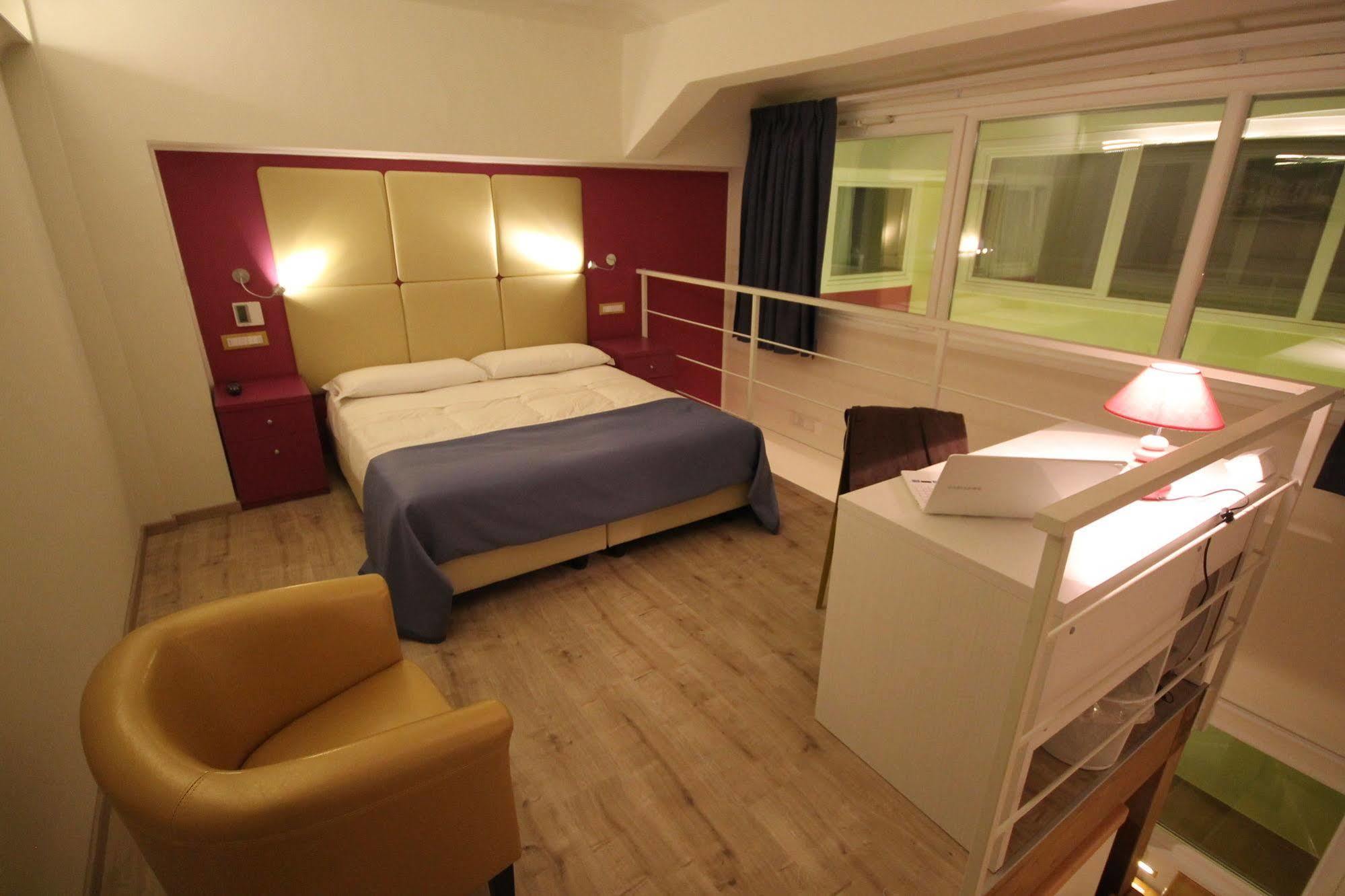 Tango Hotel Rome Exterior photo